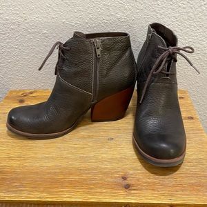 Kork-Ease Womens Ankle Boots - Size 7
